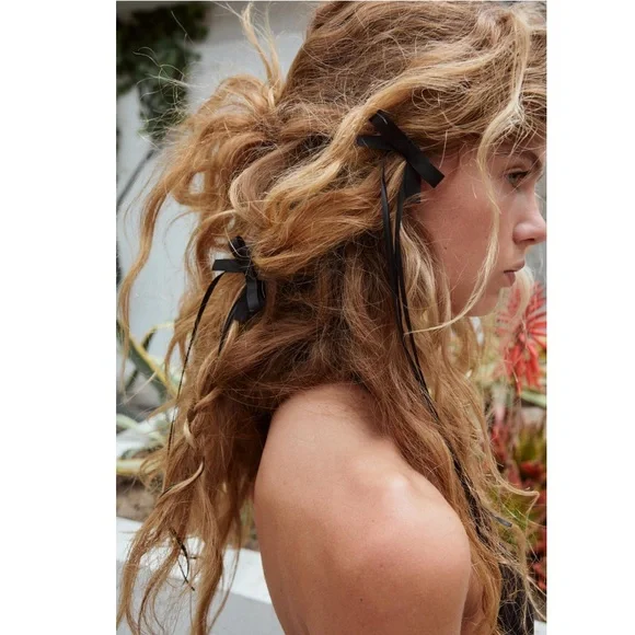 Zara | Accessories | Zara 2pack Satin Effect Bow Hair Clip  display picture 1